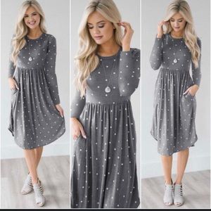 Long sleeve grey & white curved hem dress size s